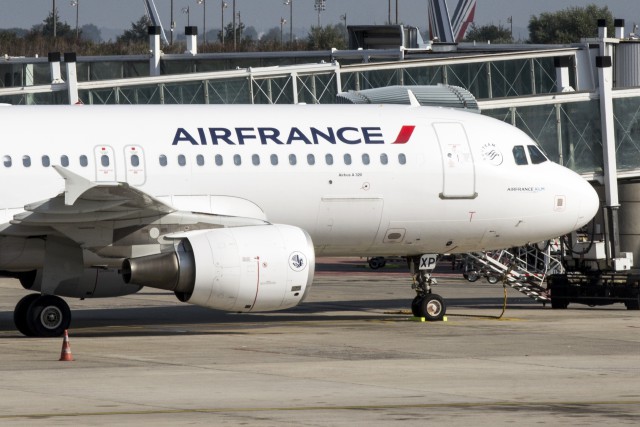 Air France пытается выиграть время для переговоров