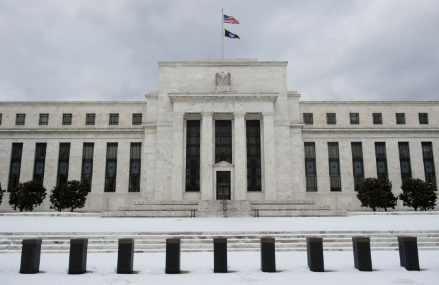 ФРС не отказывается от повышения ставки в этом году