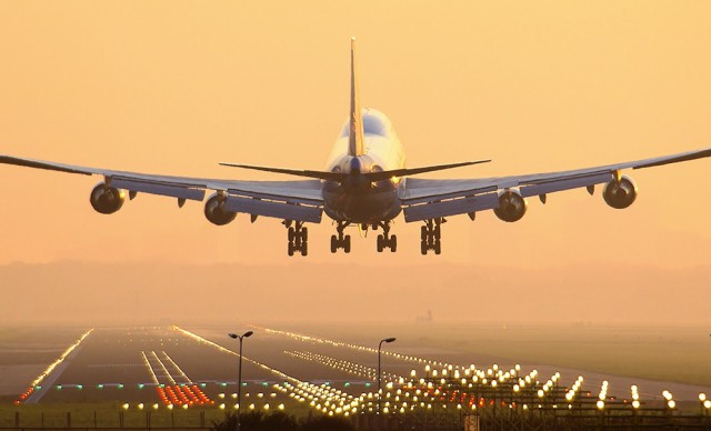 Авиакомпании снизили пассажироперевозки на 4%