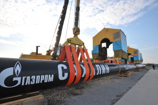 "Роснефть" обвиняет "Газпром" в затягивании досудебного решения вопроса по доступу к "Сахалину-2"