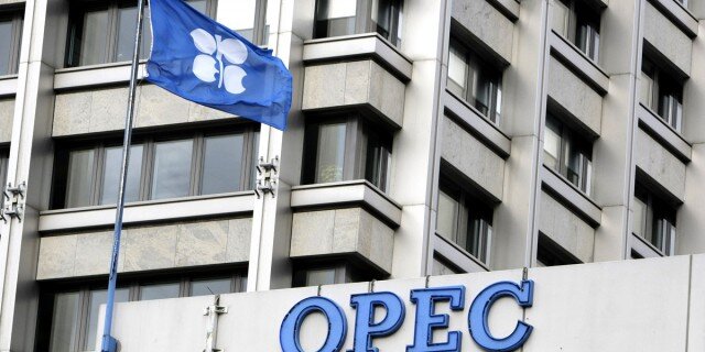 Расходы выросли, доходы падают: Саудовская Аравия и политика ОПЕК