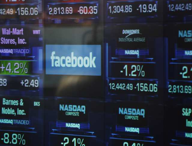 Facebook обогнала Wal-Mart на бирже