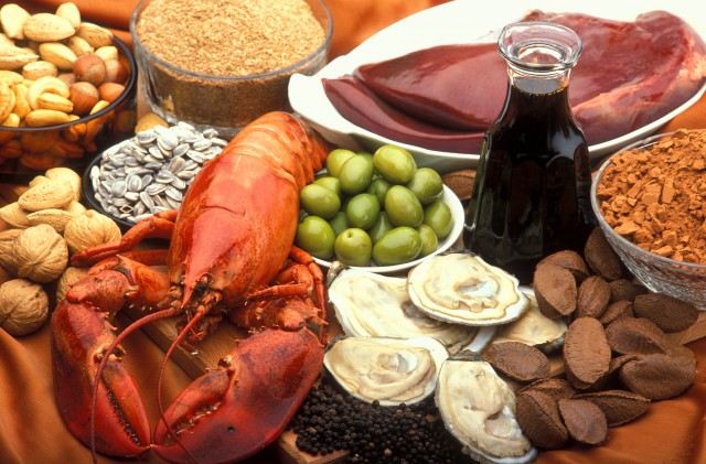 Продукты в РФ подорожали к маю на 12%, в ЕС - на 1%