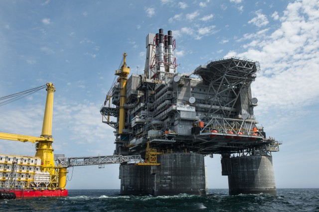 Прибыль "Роснефти" выросла в I кв. на 30,2%