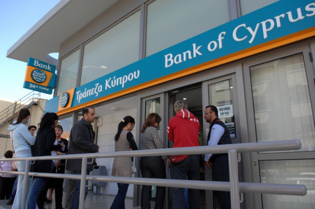 Bank of Cyprus продал "Юниаструм банк"