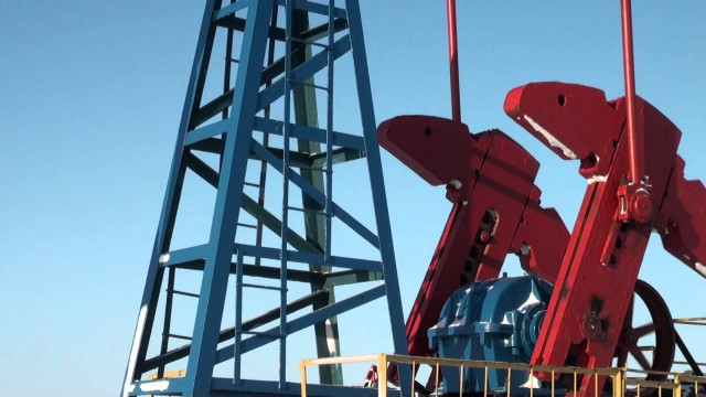 Баррель покатился вниз