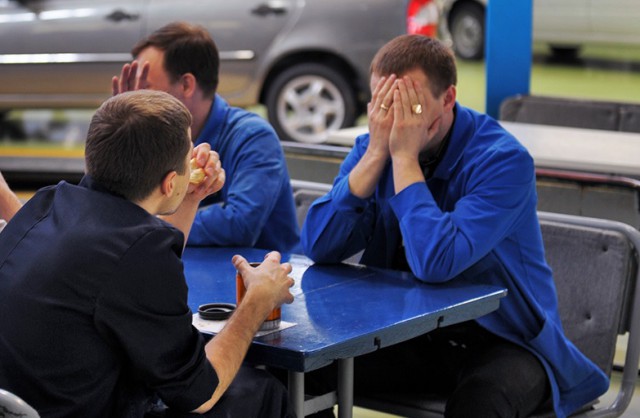 Автозаводы России вернулись из отпуска. Стоило ли?