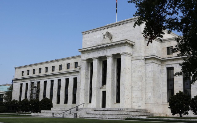 Иностранные банки держат $1 трлн на счетах в ФРС