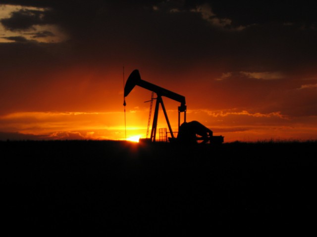 Цены на нефть продолжают падать