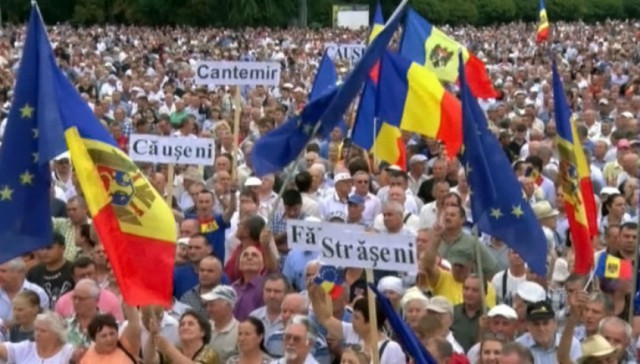 Массовые протесты в Кишиневе: 3 сценария развития