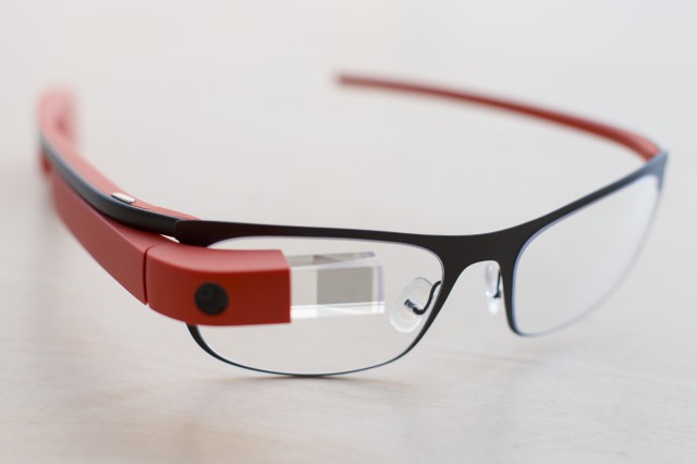 Google попробует воскресить смарт-очки Glass