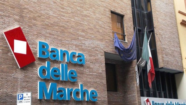 Италия потратит €2,2 млрд на спасение 3 банков