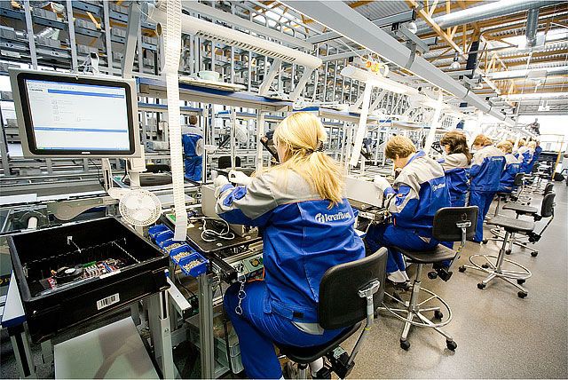 Индекс PMI обрабатывающих отраслей РФ в ноябре незначительно снизился