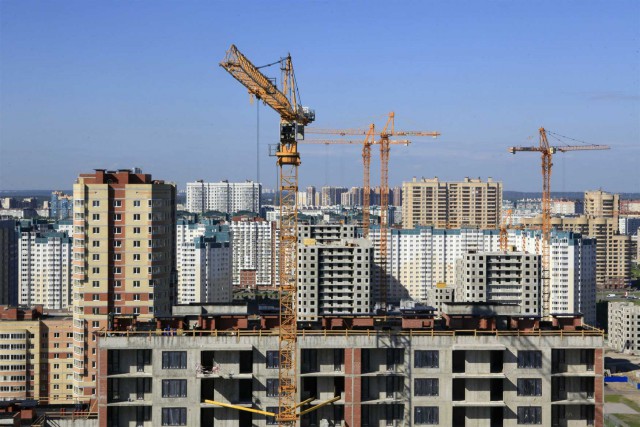 Минстрой ожидает снижения ввода жилья в 2015-2016 гг