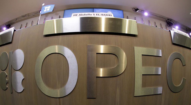 Страны ОПЕК отложили решение по квотам на 2016 год