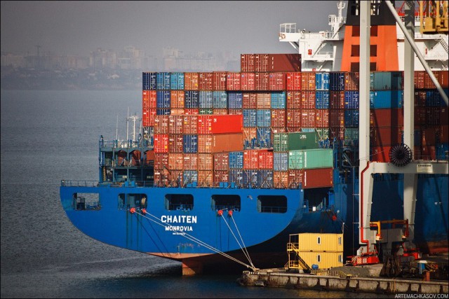 Перевалка грузов в морских портах РФ выросла на 3%