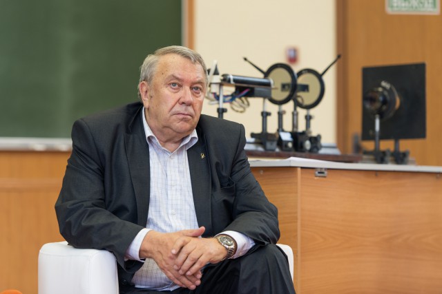 РАН знает, как снизить зависимость от нефти