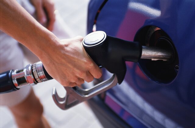 Росстат: цены на бензин снизились в январе на 0,4%