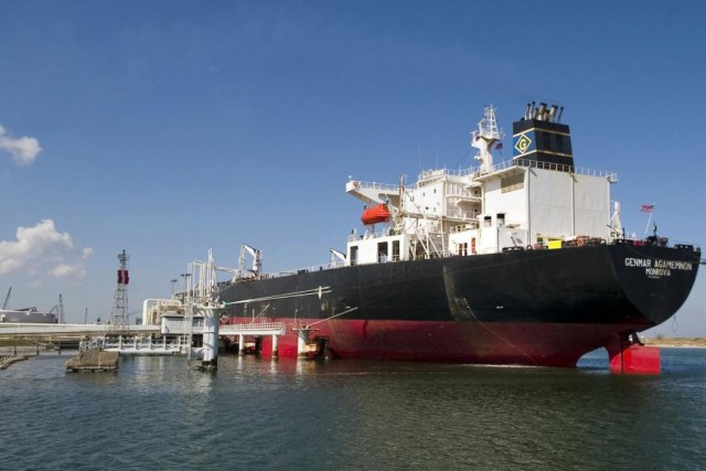Нефть США распространилась по миру всего за 3 месяца