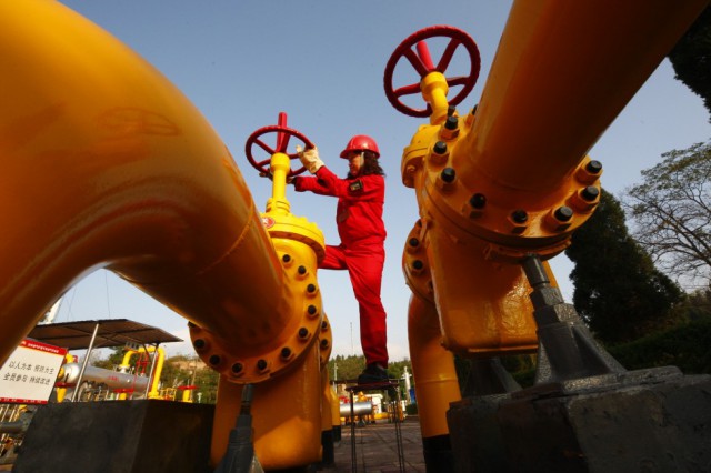 Прибыль PetroChina упала до минимума за 16 лет
