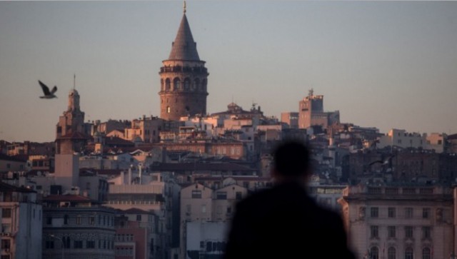 Число приезжающих в Турцию туристов упало на 10%