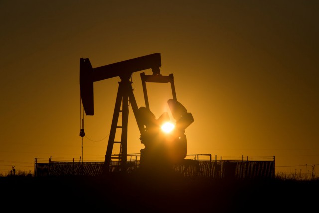 Дешевая нефть уронила рейтинги Chevron, Shell, Total