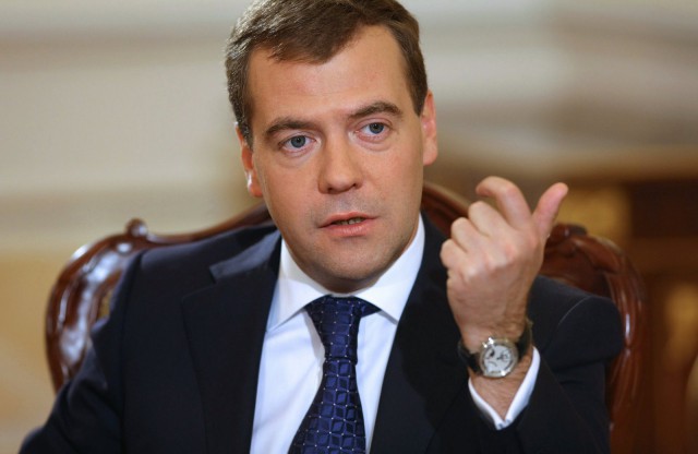 Медведев настроил правительство на $40 за баррель