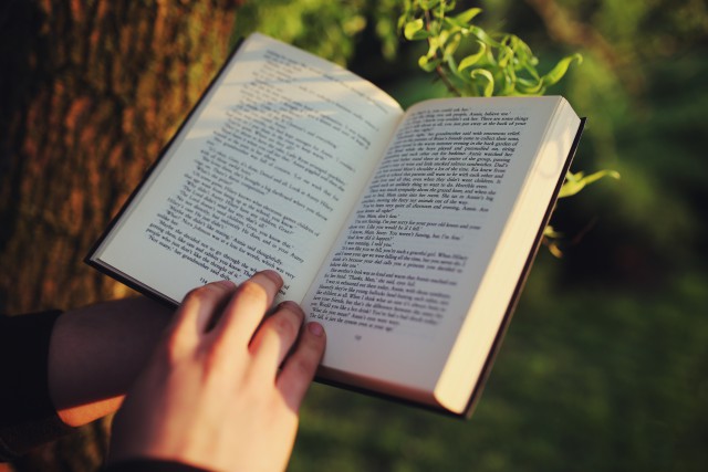 Названы победители премии "Деловая книга года"
