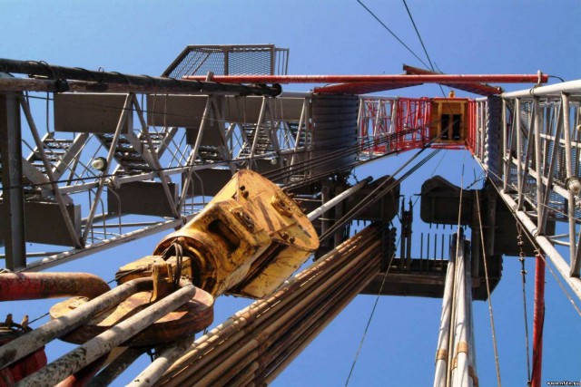 Добыча газа и нефти в РФ за 9 месяцев выросла