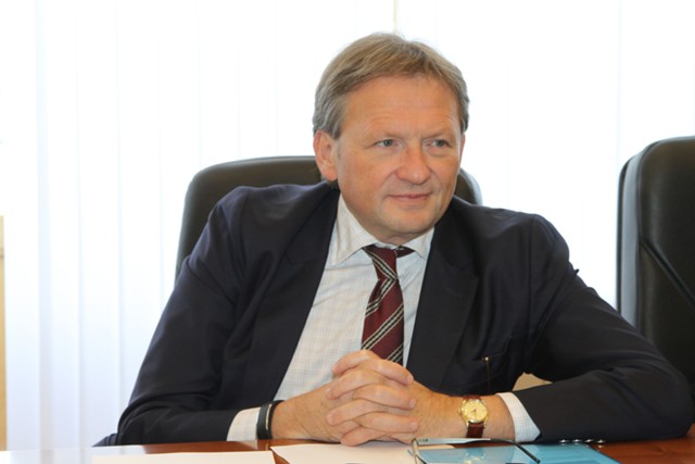 Столыпинский институт представил "Стратегию роста"