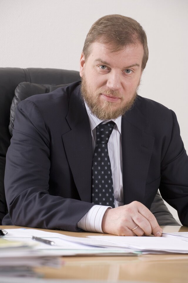 Александр ананьев биография личная жизнь Forbes: богатейшие семейные кланы России