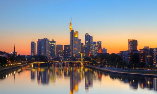 Франкфурт побеждает в войне за банки