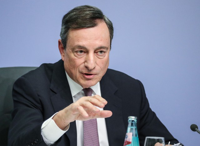 ЕЦБ обещает избежать сюрпризов при сворачивании QE