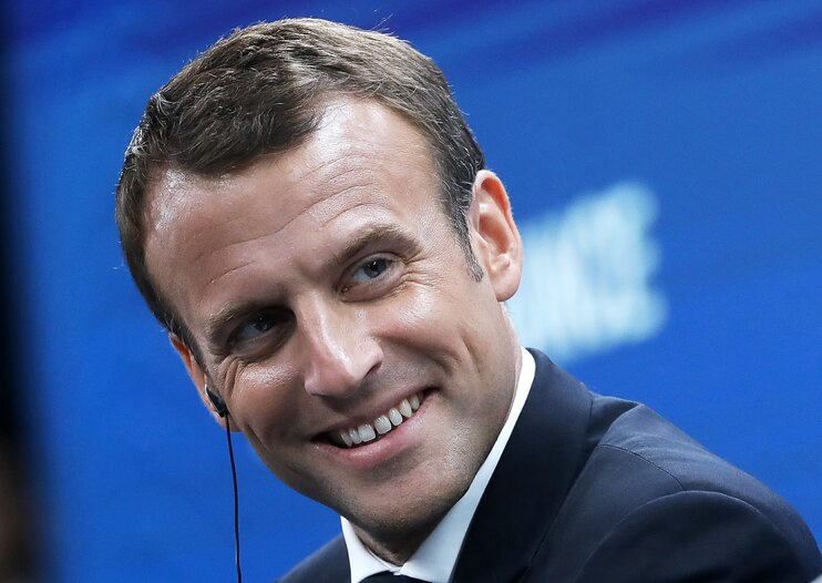 Свыше 70% французов считают Макрона президентом для богатых