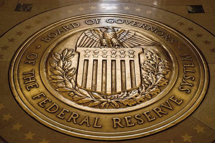 Как ФРС потеряла контроль над ставками