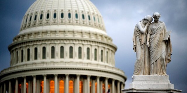 Сенат США отклонил проект бюджета страны. Уолл-Стрит: политика стала фактором риска для США